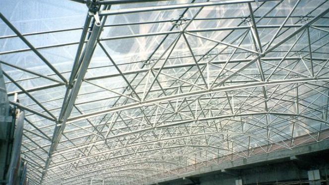 渭南網(wǎng)架公司的黑色壓型鋼板的吊裝步履有哪些