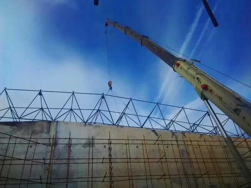 白銀食堂網(wǎng)架結(jié)構(gòu)工程