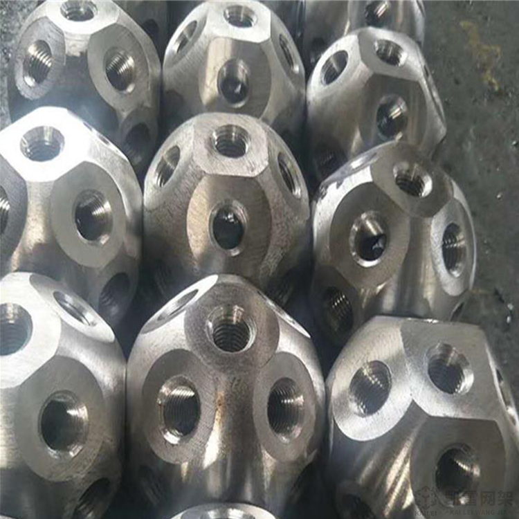 南開螺栓球網(wǎng)架加工安裝方法